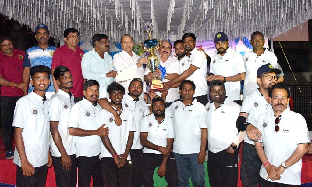 ಪತ್ರಕರ್ತರ ರಾಜ್ಯಮಟ್ಟದ ಕ್ರಿಕೆಟ್ ಪಂದ್ಯಾವಳಿ:  ರಾಯಚೂರು ತಂಡಕ್ಕೆ ದ್ವಿತೀಯ ಸ್ಥಾನ